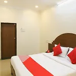 Oyo 15090 Hotel Rajdeep
