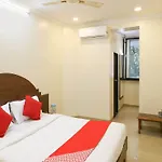 Oyo 15090 Hotel Rajdeep