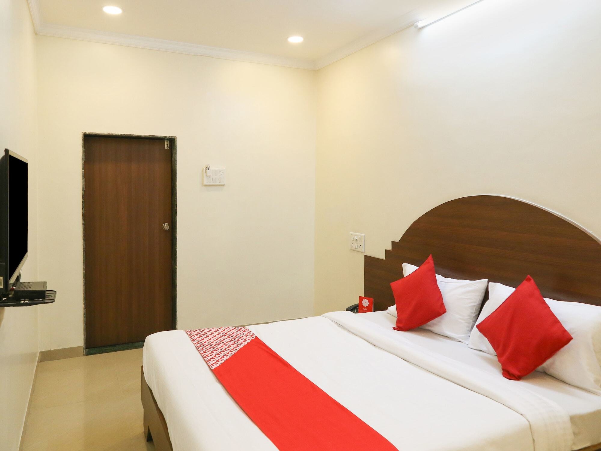 Oyo 15090 Rajdeep Hotel 2*