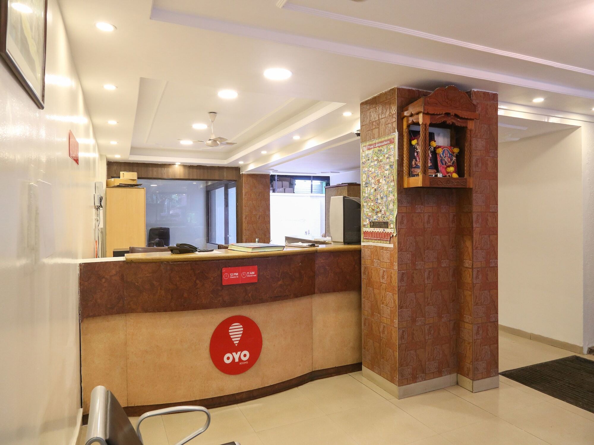 Hotel Oyo 15090 Rajdeep Pune